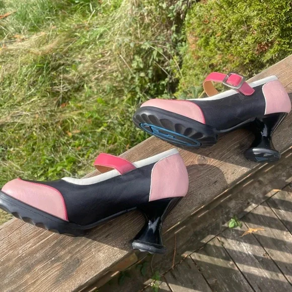 John Fluevog Mary Jane size 8 - Picture 6 of 8